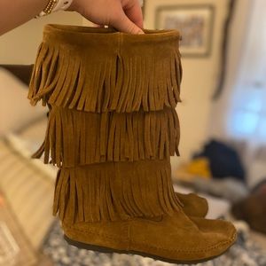 Minnetonka 3 Layer Fringe Boot